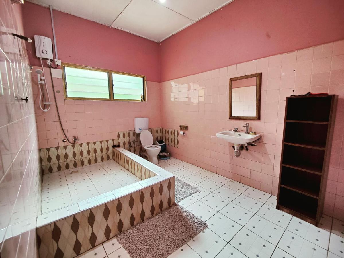 Tumi Hostel Кумаси Экстерьер фото