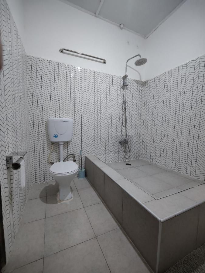 Tumi Hostel Кумаси Экстерьер фото