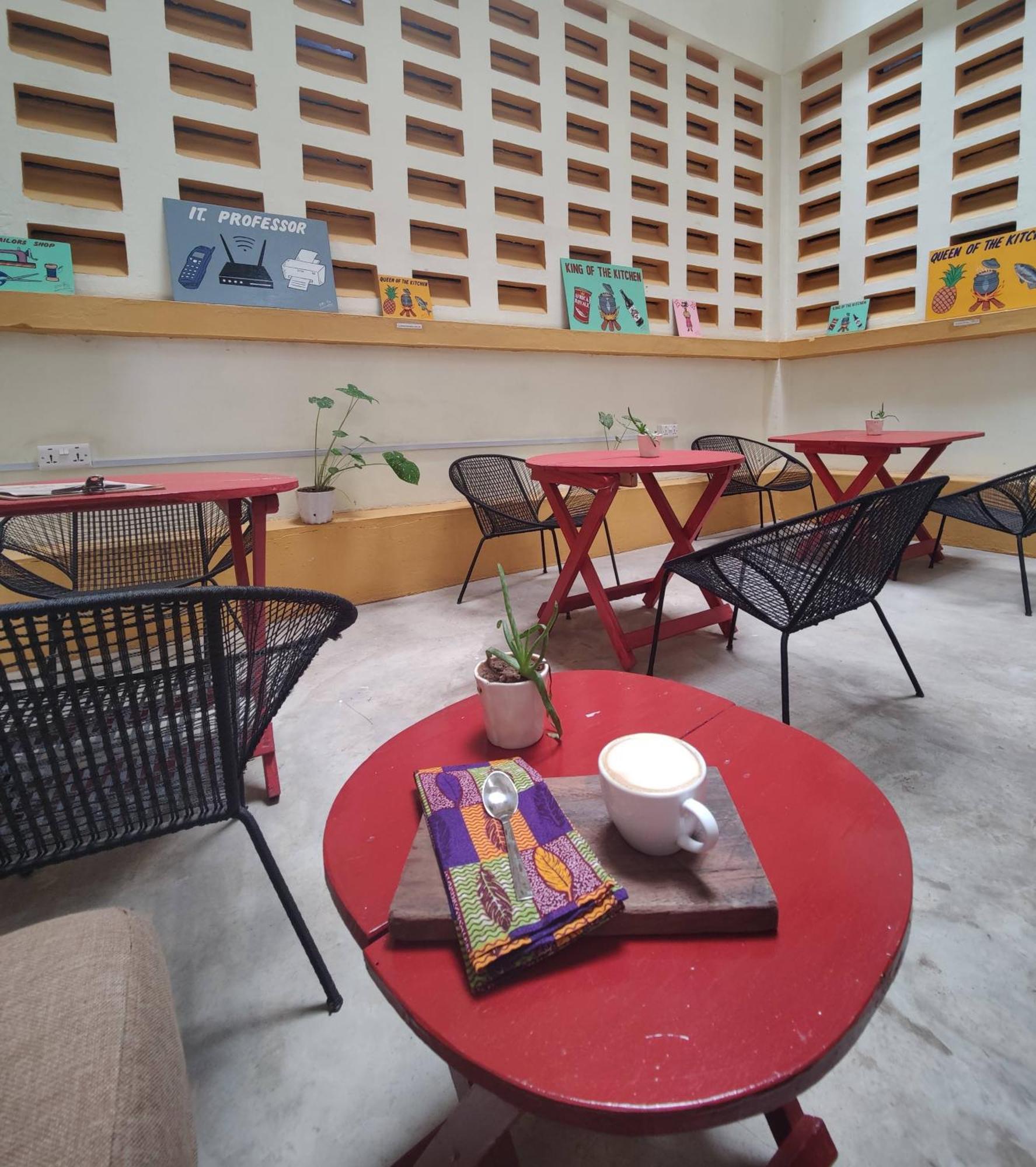 Tumi Hostel Кумаси Экстерьер фото