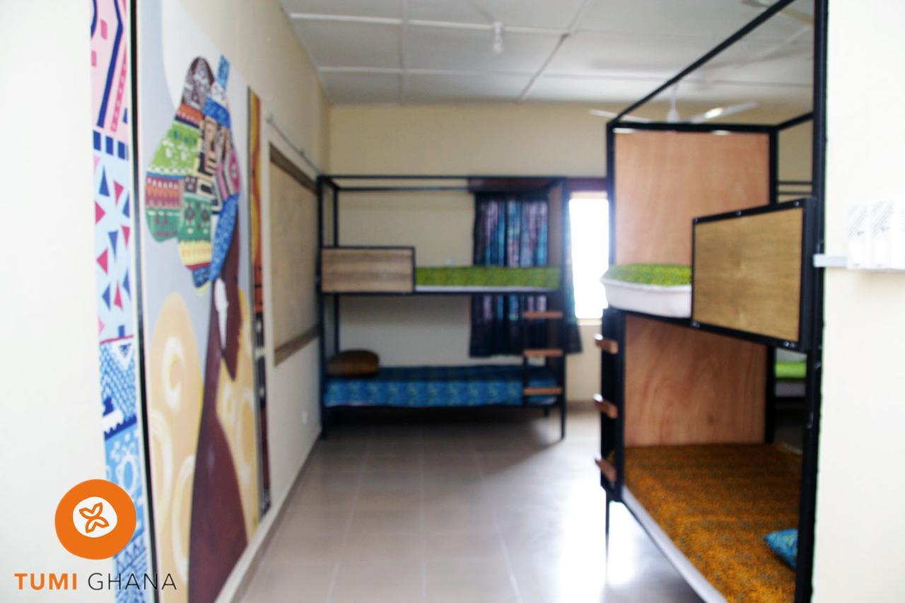 Tumi Hostel Кумаси Экстерьер фото